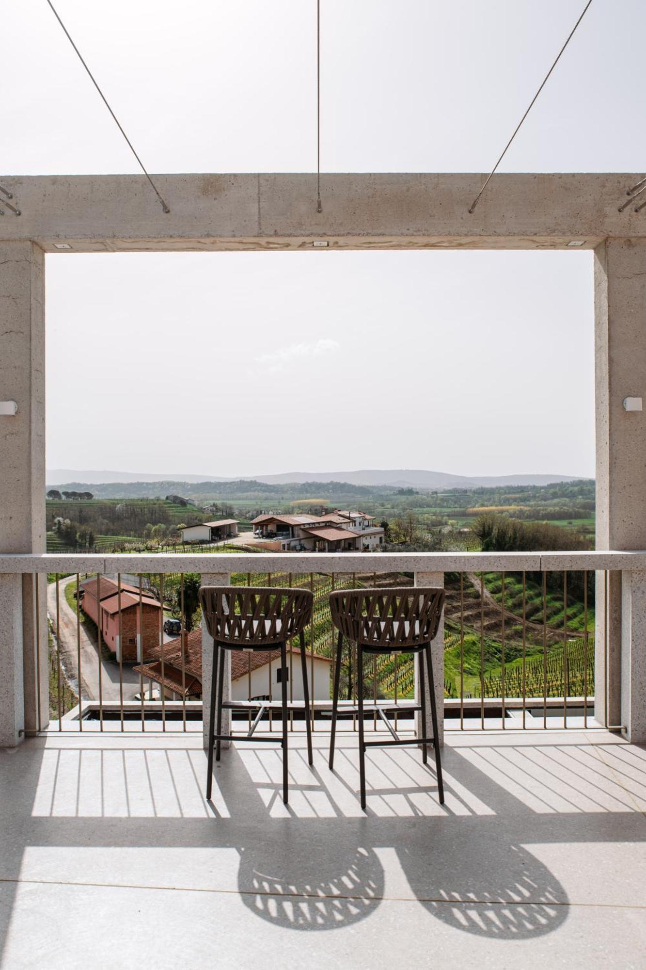 Posestvo Scurek Wine Bed & Breakfast Доброво Екстериор снимка
